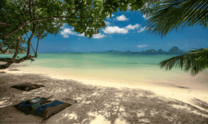 Tubkaek Beach